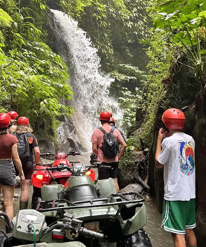 Photo ATV Tips by Paola Riva