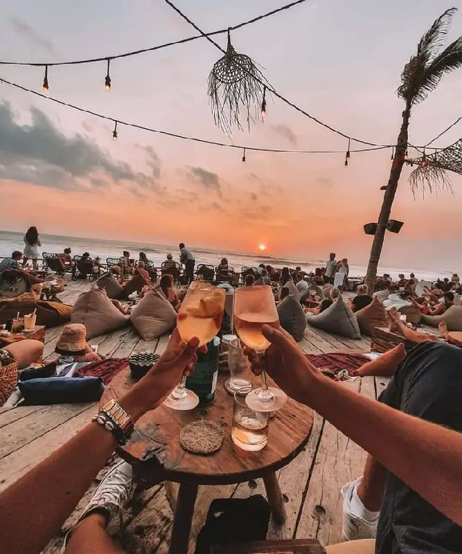 Photo Best Beach Clubs in Bali by Katie and Fransi - 5 Best Beach Clubs in Bali